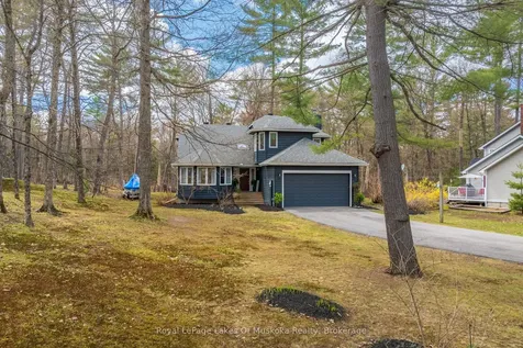 84 Clarke Crescent Huntsville ON P0B 1L0