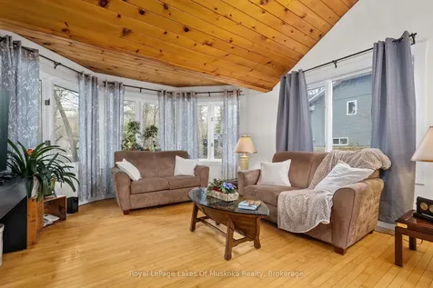 84 Clarke Crescent Huntsville ON P0B 1L0