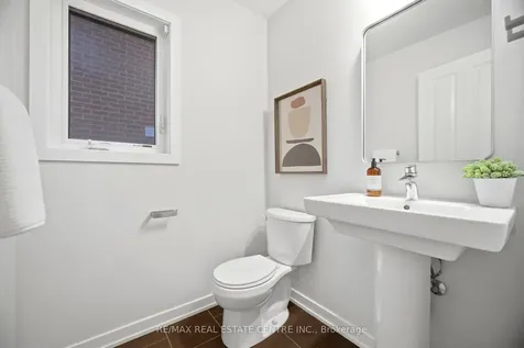 40 Sherway Street Hamilton ON L8J 0J3