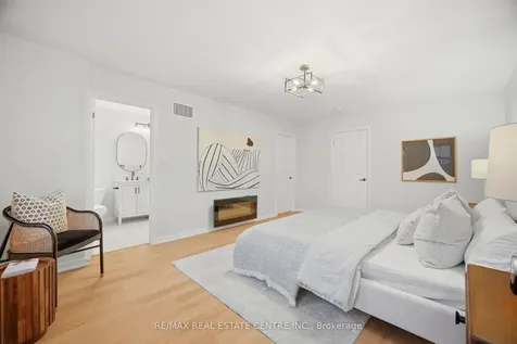 40 Sherway Street Hamilton ON L8J 0J3