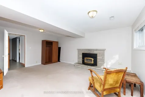 51 Karen Crescent Welland ON L3C 2Y7