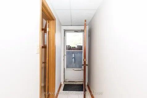 51 Karen Crescent Welland ON L3C 2Y7