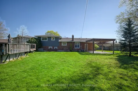 51 Karen Crescent Welland ON L3C 2Y7