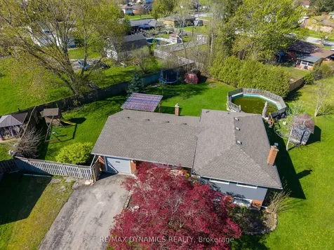 51 Karen Crescent Welland ON L3C 2Y7