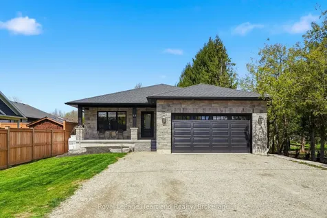 18 Geddes Street W Minto ON N0G 1M0