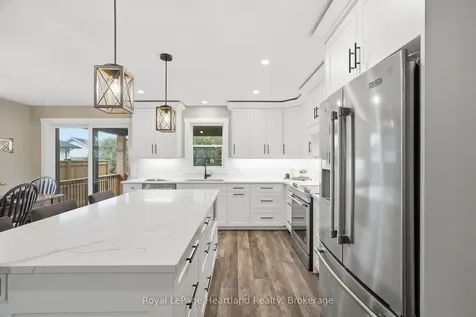 18 Geddes Street W Minto ON N0G 1M0