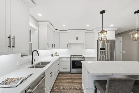 18 Geddes Street W Minto ON N0G 1M0