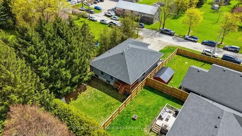 18 Geddes Street W Minto ON N0G 1M0