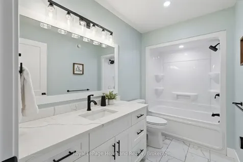 18 Geddes Street W Minto ON N0G 1M0