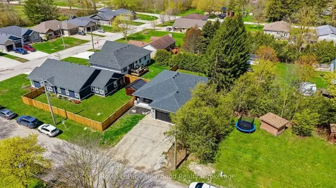 18 Geddes Street W Minto ON N0G 1M0
