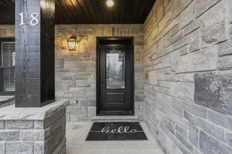 18 Geddes Street W Minto ON N0G 1M0