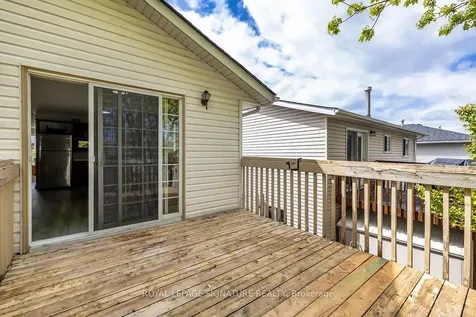 23 Faraday Gardens Belleville ON K8P 5J5