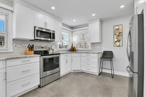 419 St Lawrence Street Prescott ON K0E 1T0
