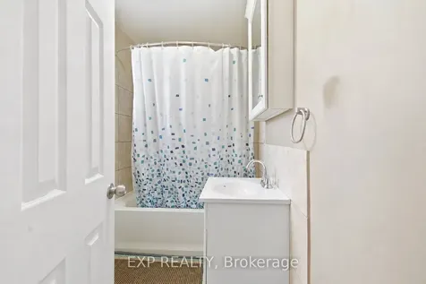 33 Burton Street Belleville ON K8P 1E5
