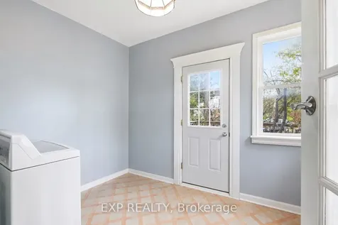 33 Burton Street Belleville ON K8P 1E5
