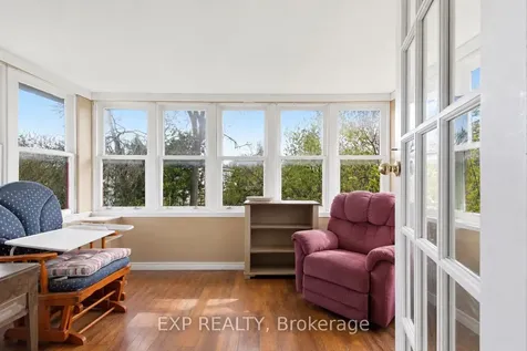 33 Burton Street Belleville ON K8P 1E5