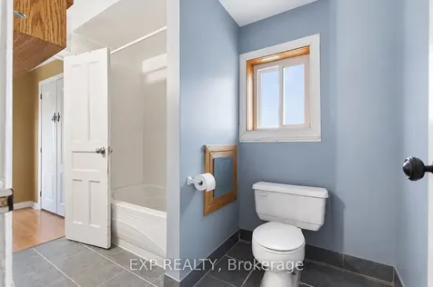 33 Burton Street Belleville ON K8P 1E5