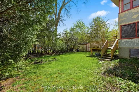 33 Burton Street Belleville ON K8P 1E5
