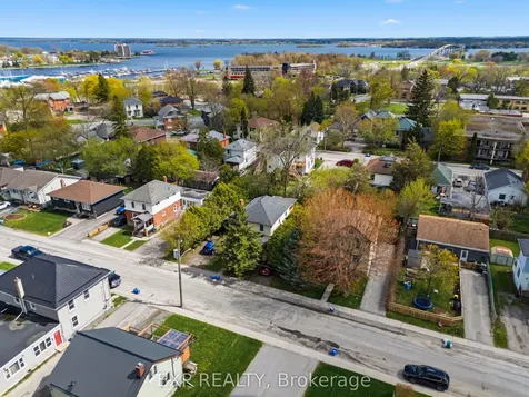 33 Burton Street Belleville ON K8P 1E5