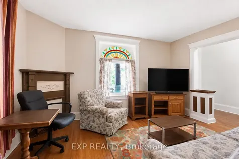 33 Burton Street Belleville ON K8P 1E5