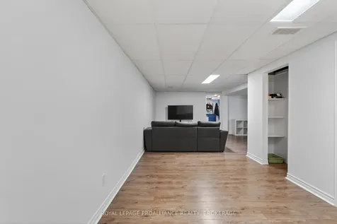 459 Maureen Street Kingston ON K7K 7M1