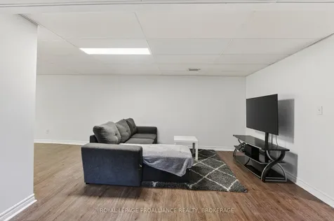459 Maureen Street Kingston ON K7K 7M1