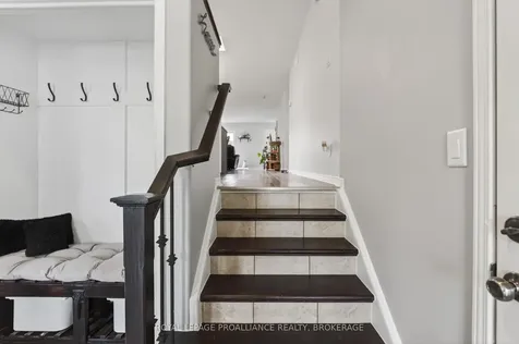 459 Maureen Street Kingston ON K7K 7M1