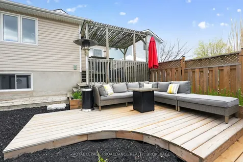 459 Maureen Street Kingston ON K7K 7M1