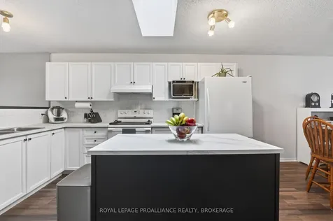 459 Maureen Street Kingston ON K7K 7M1