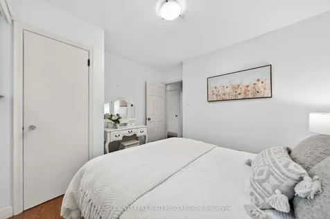 180 Murdock Avenue Waterloo ON N2J 2M5