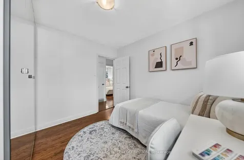 180 Murdock Avenue Waterloo ON N2J 2M5