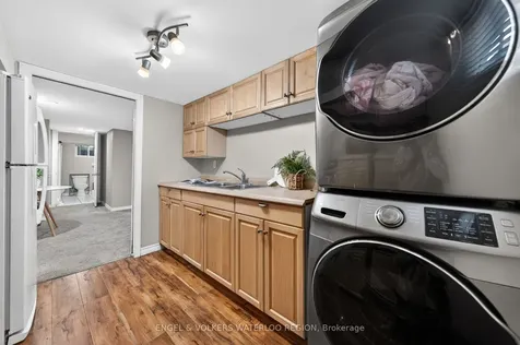 180 Murdock Avenue Waterloo ON N2J 2M5