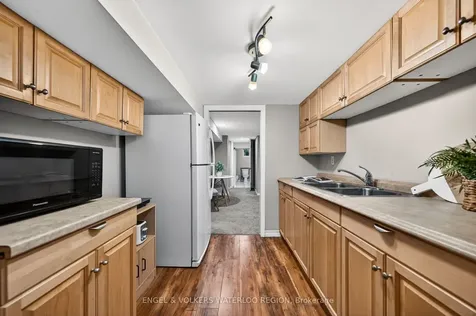 180 Murdock Avenue Waterloo ON N2J 2M5