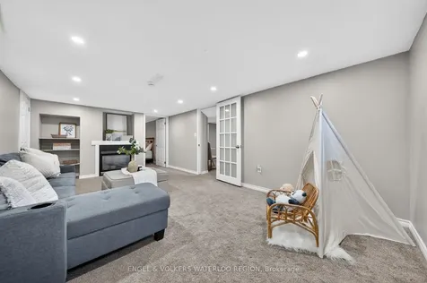 180 Murdock Avenue Waterloo ON N2J 2M5