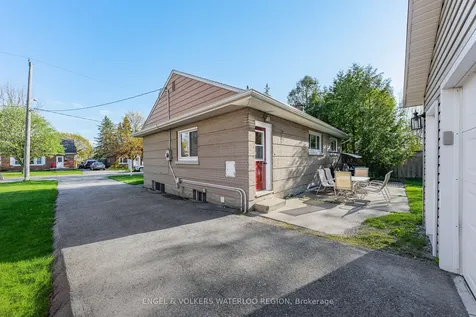 180 Murdock Avenue Waterloo ON N2J 2M5