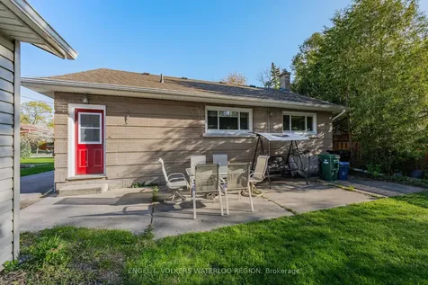180 Murdock Avenue Waterloo ON N2J 2M5