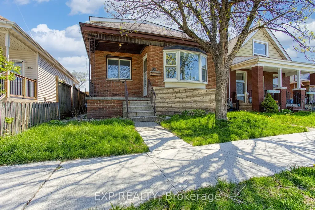 292 Fairfield Avenue Hamilton ON L8H 5H6