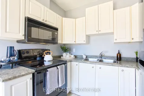 292 Fairfield Avenue Hamilton ON L8H 5H6