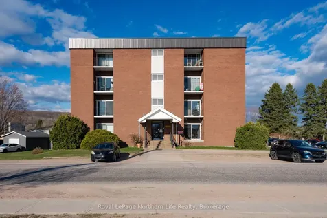 122 Giroux Street North Bay ON P1B 7Y7