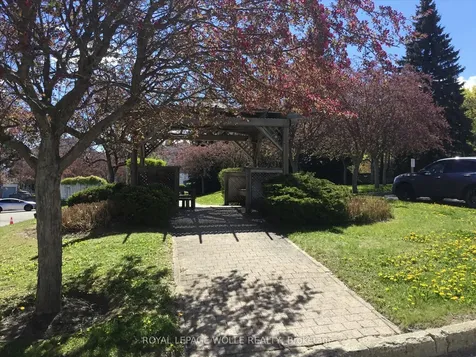 496 Beechwood Drive Waterloo ON N2T 2C4