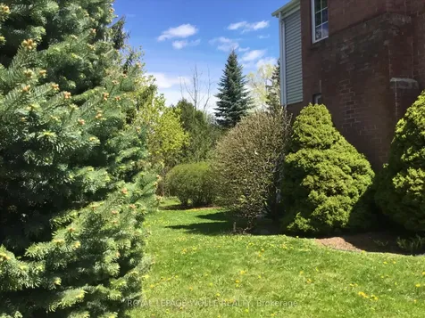 496 Beechwood Drive Waterloo ON N2T 2C4