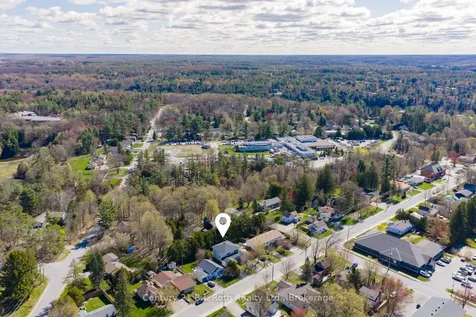 275 Hiram Street Bracebridge ON P1L 1R7