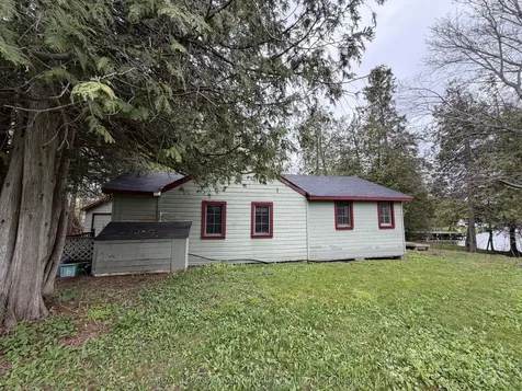 8 Sturgeon Glen Road Kawartha Lakes ON K0M 1N0