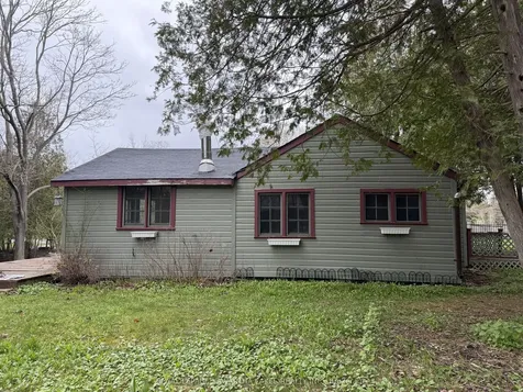 8 Sturgeon Glen Road Kawartha Lakes ON K0M 1N0