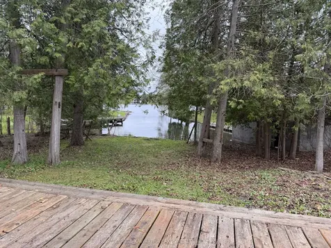 8 Sturgeon Glen Road Kawartha Lakes ON K0M 1N0