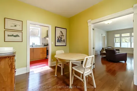 585 Homewood Avenue Peterborough ON K9H 2N4