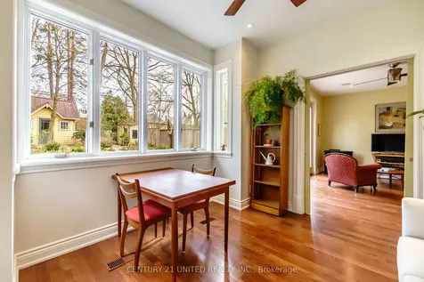 585 Homewood Avenue Peterborough ON K9H 2N4
