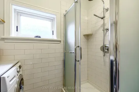 585 Homewood Avenue Peterborough ON K9H 2N4