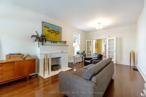 585 Homewood Avenue Peterborough ON K9H 2N4