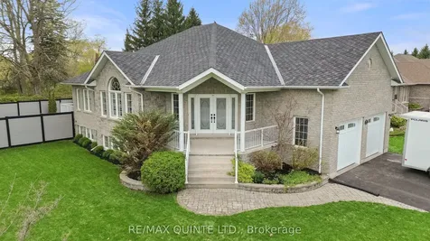 2 Applecrest Lane Quinte West ON K8V 5P4